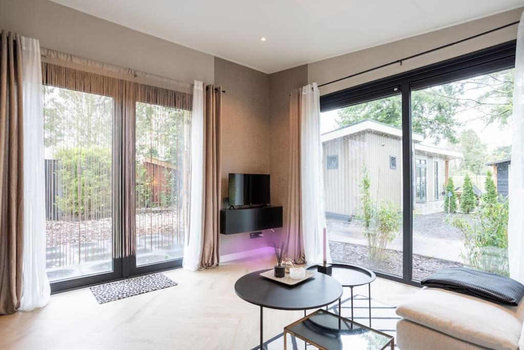 פוטן Veluwe Boutique Lodge מראה חיצוני תמונה